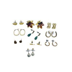 Lot Of 10 Gold Tone Pierced Earrings (6138)